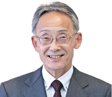 井上 利八